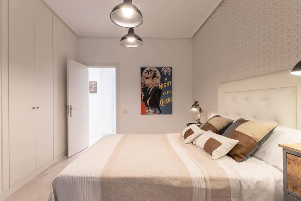 Apartamento Luxury Centro Bilbao Garaje エクステリア 写真