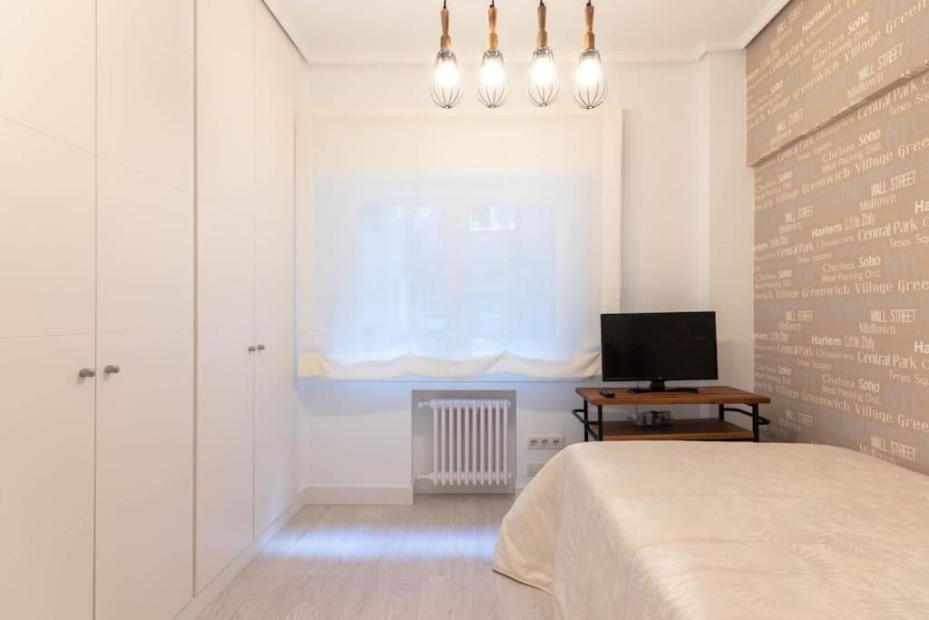 Apartamento Luxury Centro Bilbao Garaje エクステリア 写真